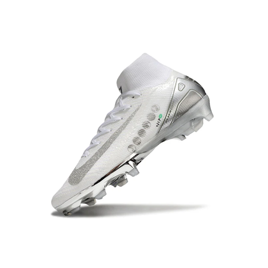 Superfly 10 Elite FG Vini Jr
