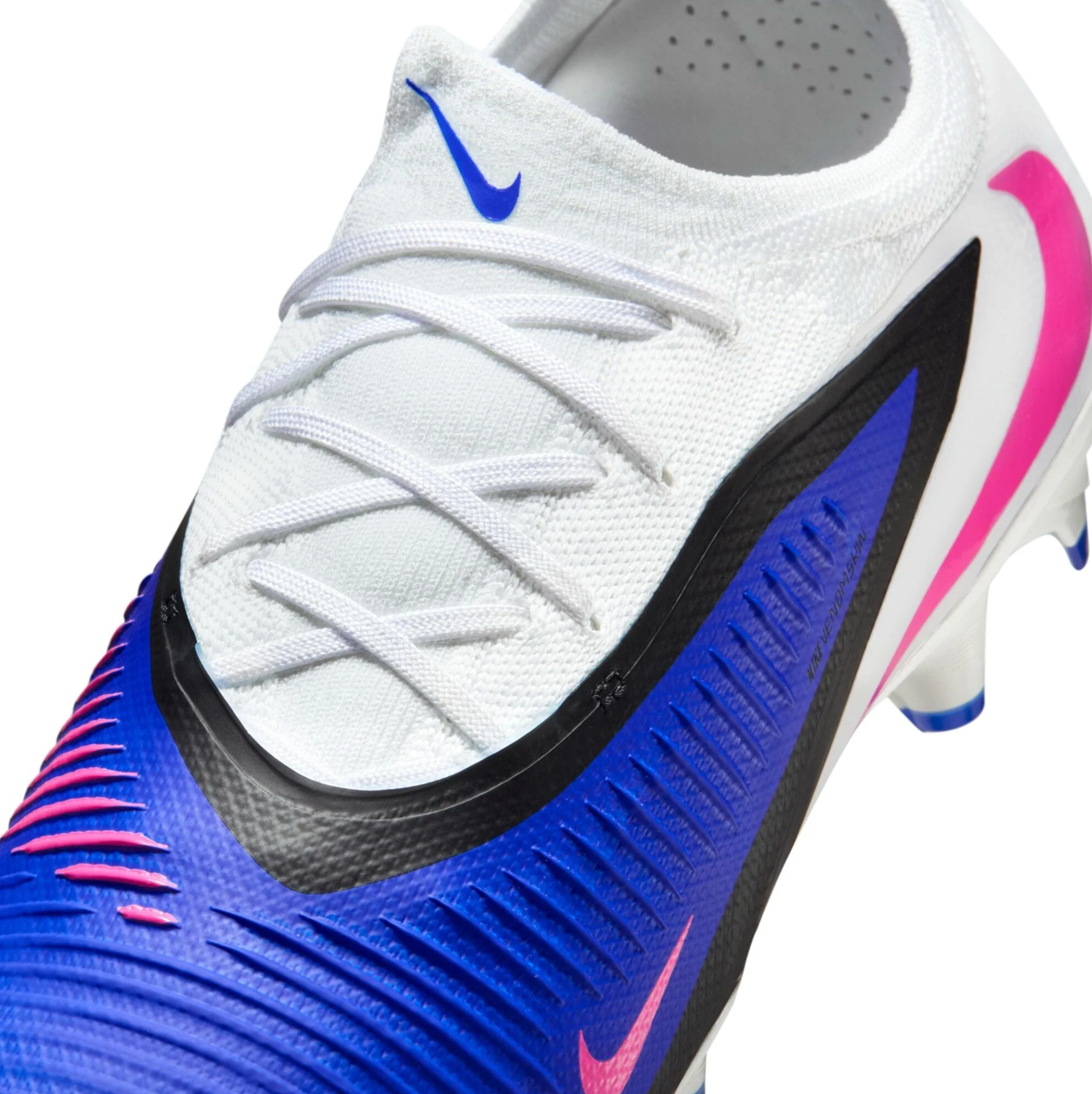 Phantom 6 Low Pro FG 'Attack Pack'